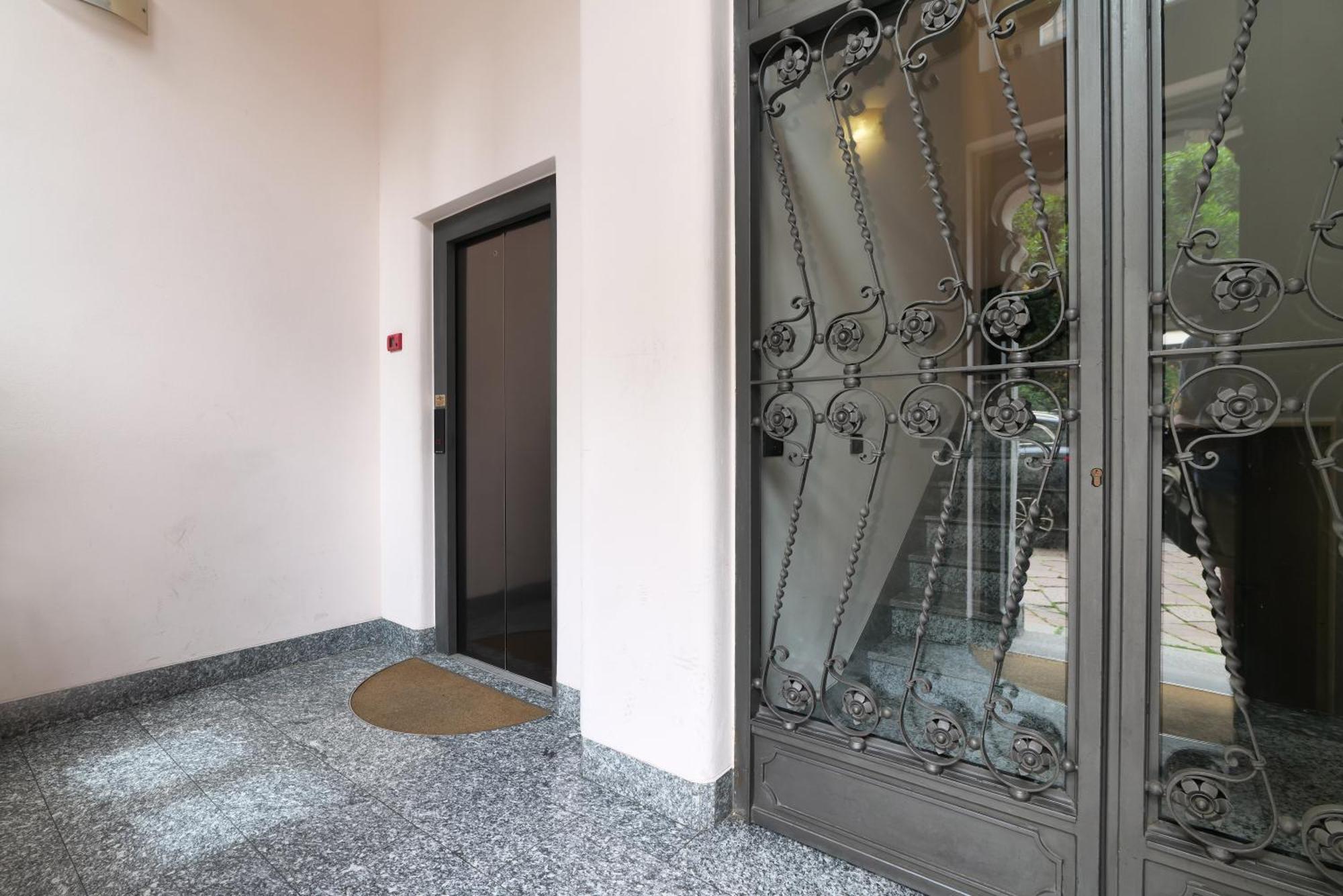 Sweett - Osti Apartment Milan Luaran gambar